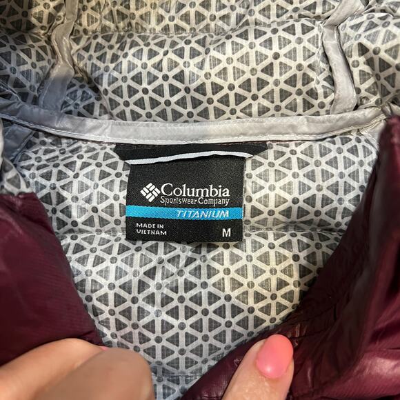 COLUMBIA Women's Arctic Crest Down Hooded Jacket Size M In Moonvista - Picture 10 of 13